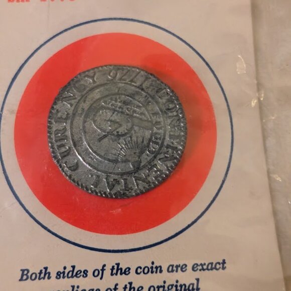O1 1973 REPLICA of Revolutionary Perio 1776 $ Coin & 1778 20 US Continental Bill - Picture 2 of 5